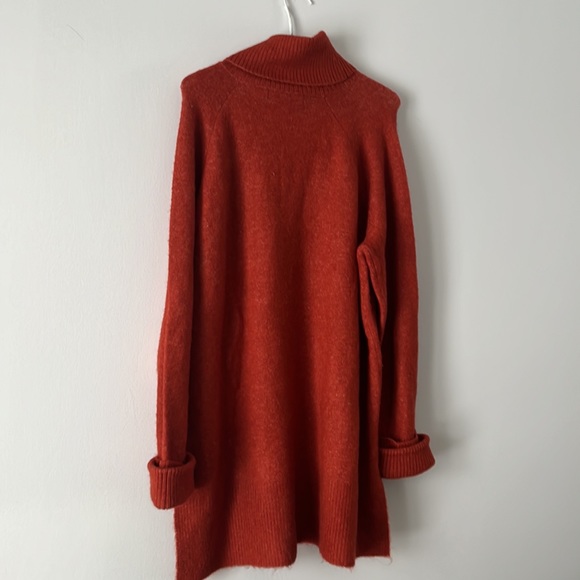 Turtleneck Sweater - Picture 3 of 3